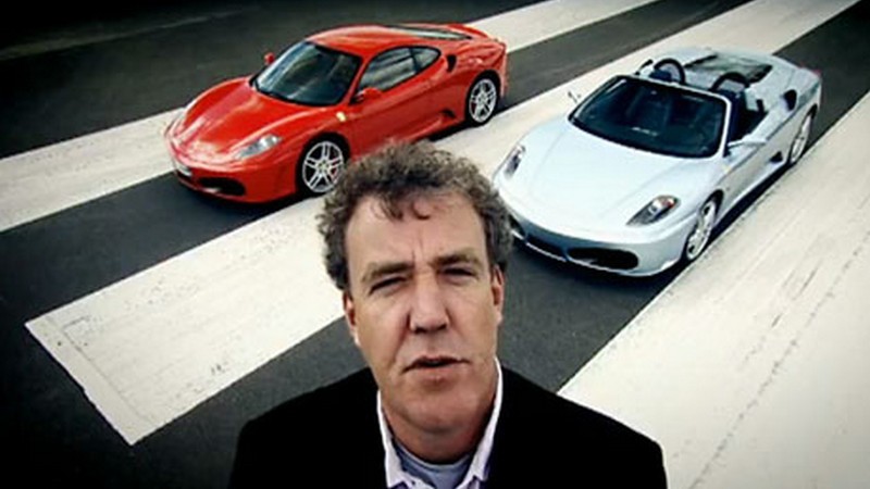 Clarkson: ultima tură pe circuitul Top Gear, licitată pentru 100.000 de lire sterline pentru