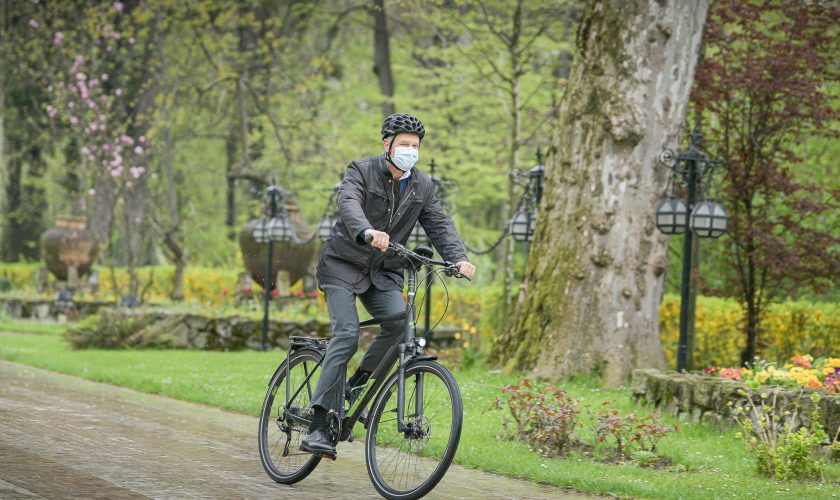 Klaus Iohannis bicicleta (3)